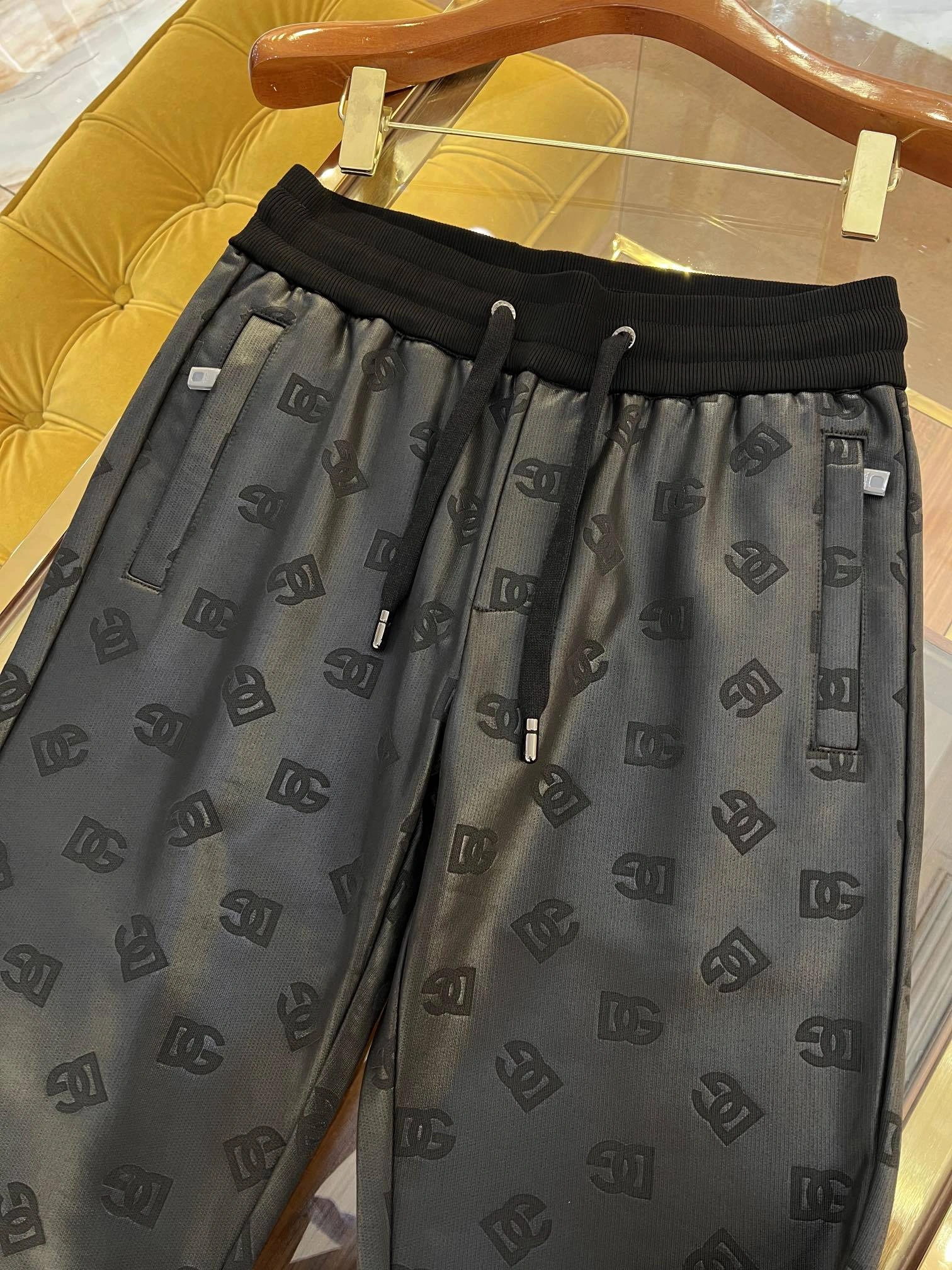 WG.Luxury-- 4o835& item:D-F409K0111